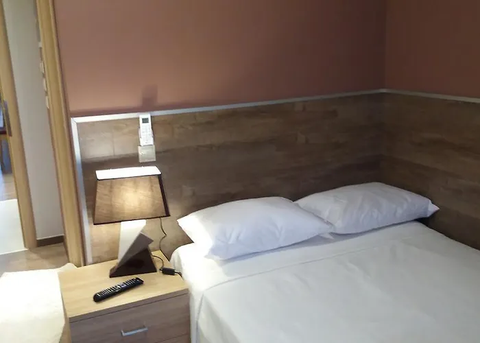 Pensiune Ktima Nefeli Agia (Larissa)